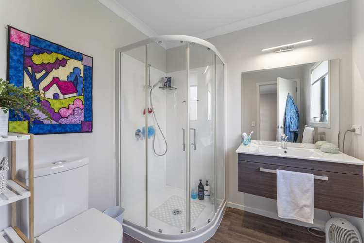 12 Dow Chung Place Otaki_7