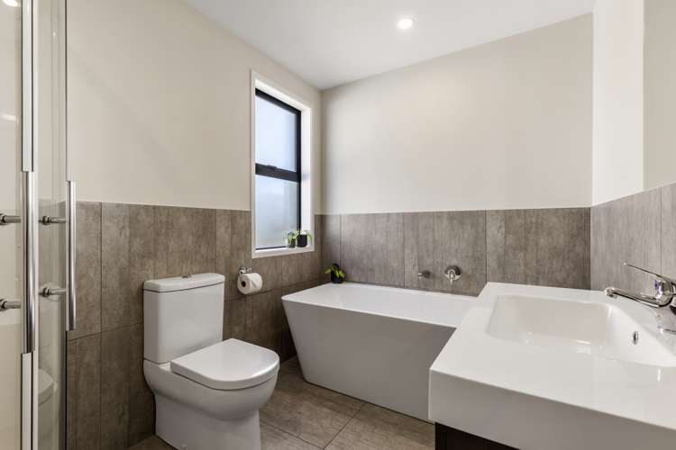 31 Laly Haddon Place Matakana_12