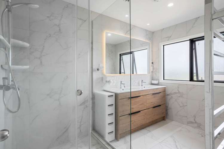 37 Cricklade Terrace Windsor Park_15