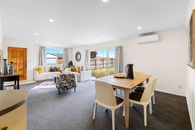 4 Waldos Way Mangere_8