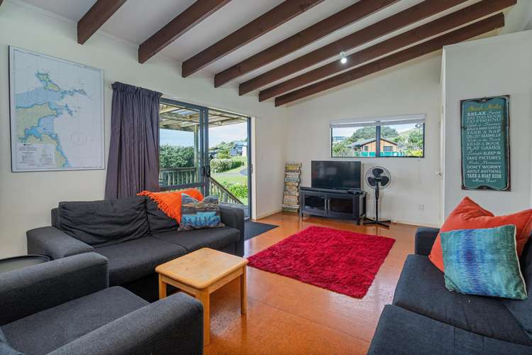 12 Thompson Place Opito Bay_9