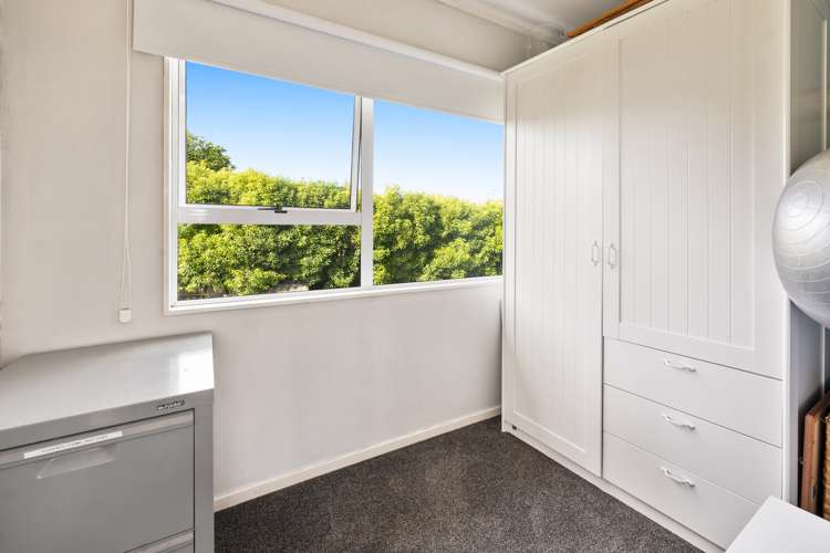 9 Maple Grove Owhata_15