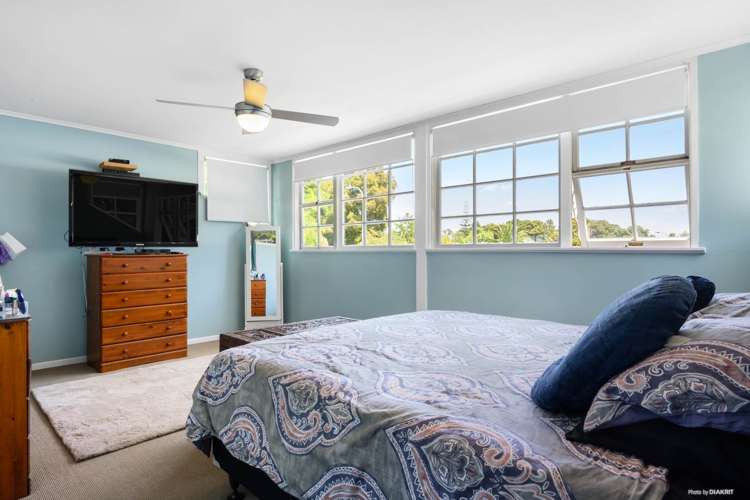 74 Lawrence Crescent Hillpark_12