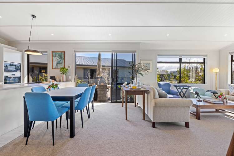 15 Noumea Drive Rangatira Park_6