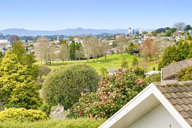 15 Salmond Place Dinsdale_40
