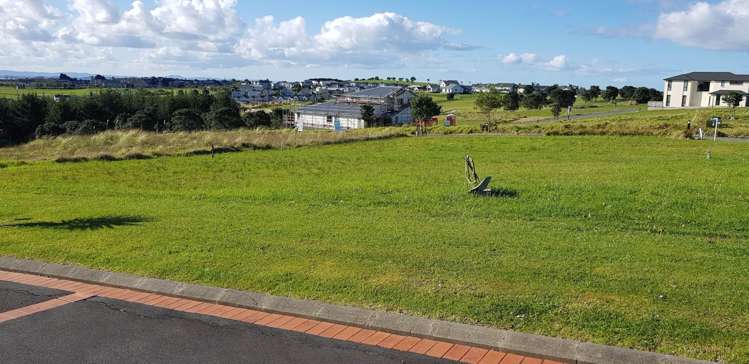 301 Pinecrest Drive Gulf Harbour_1