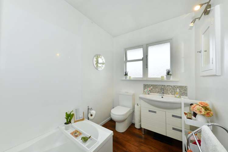 19 Middlepark Road Sockburn_11