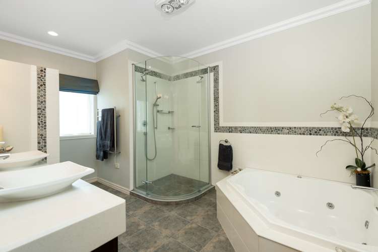 30 Holcombrooke Lane Welcome Bay_15