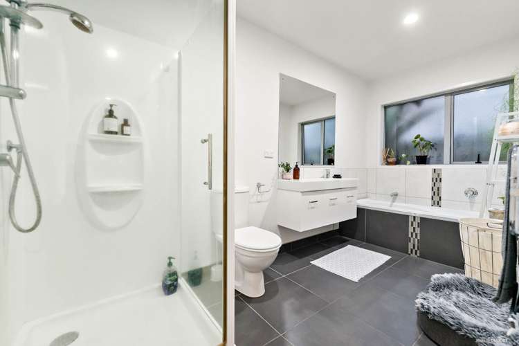 42 Flintridge Drive Flat Bush_14