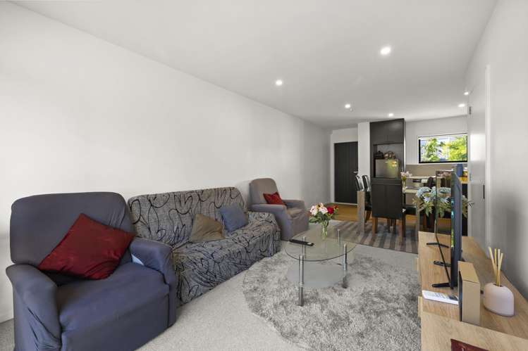 6/15 Bunyan Street Waltham_7