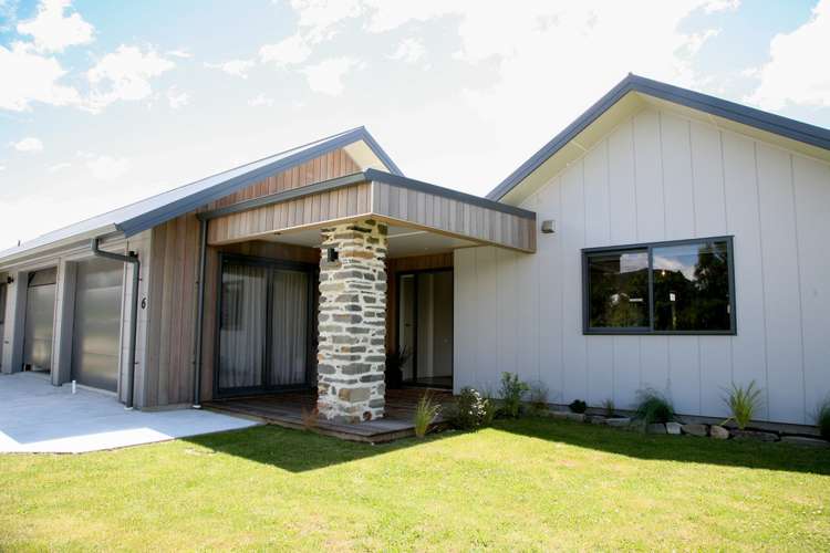 6 Hikuwai Drive Albert Town_17