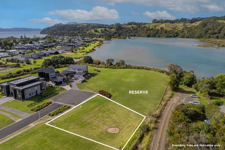 26 Fred Harsant Drive Cooks Beach_8