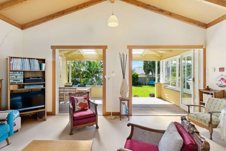 17 Harbutt Avenue Mount Albert_5