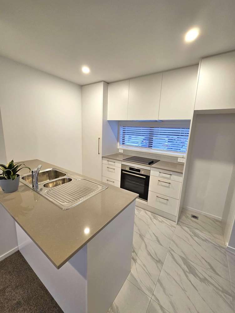 4/3 Fairdale Place Birkdale_2