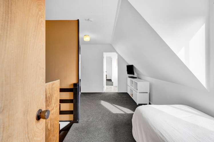 1138 South Road Oakura_18