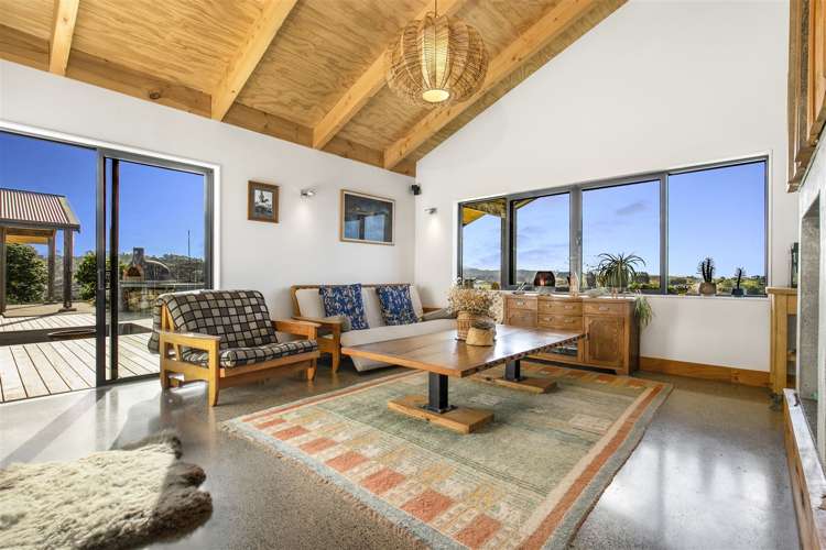 24b Bethells Road Waitakere_6