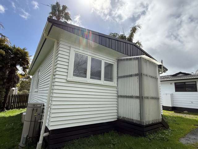 9A Edwin Freeman Place Ranui_3