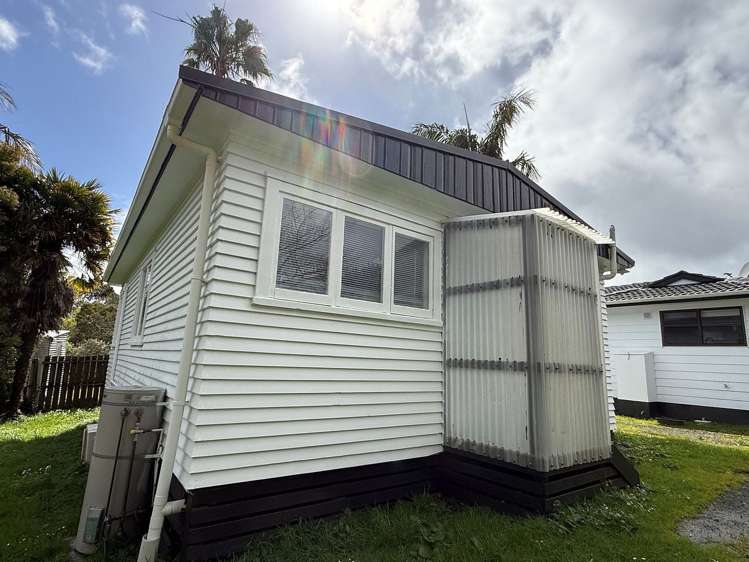 9A Edwin Freeman Place Ranui_3