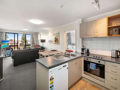 100/23 Maunganui Road_2