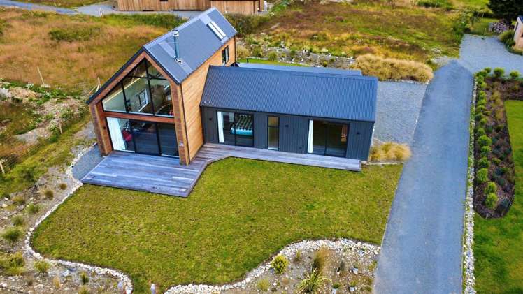 50 Luge Loop Castle Hill_34