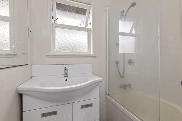 42 Hobart Crescent Wattle Downs_7