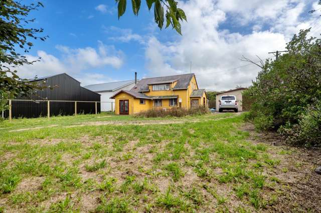 79 South Road Manaia_4