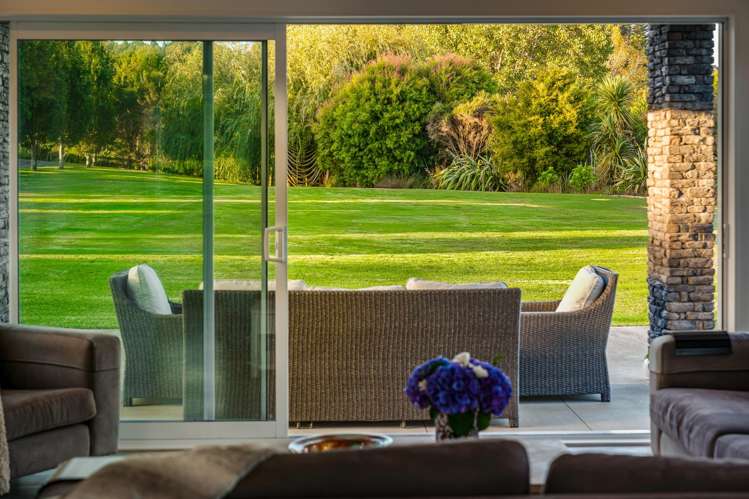 1 Ngaire Close Wainui_22