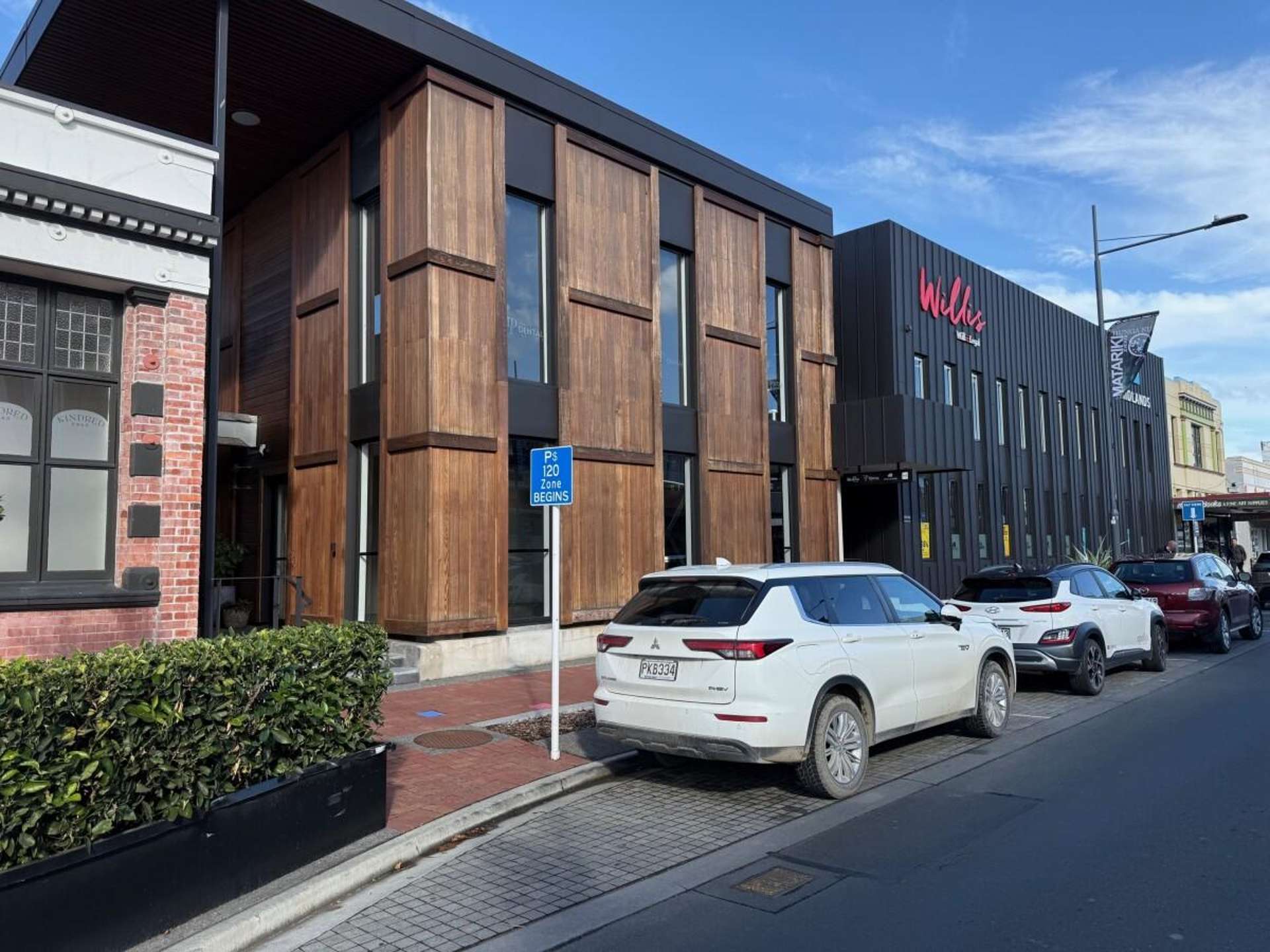 201-209 Queen Street East Hastings Central_0