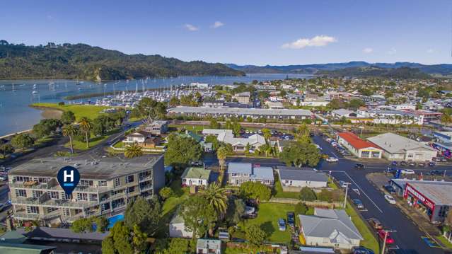 2D/8 The Esplanade Whitianga_2