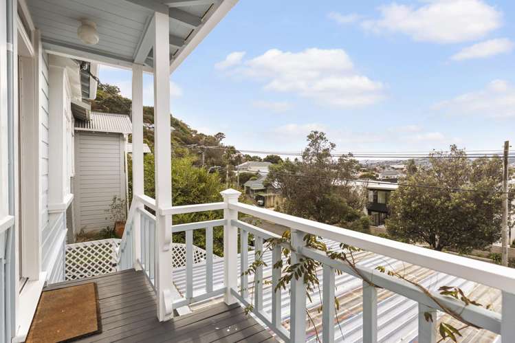 176 Sutherland Road Lyall Bay_14