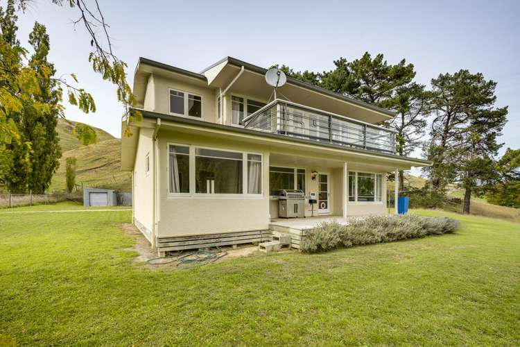 1199 Middle Road Poukawa_1