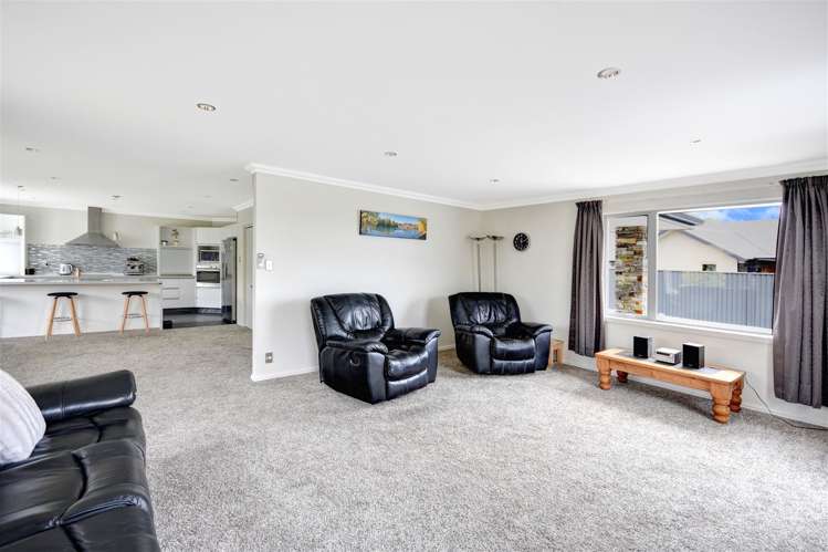 13 Heathfield Drive Mosgiel_10