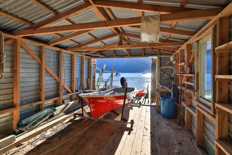 1746 Queen Charlotte Drive Anakiwa and Surrounds_18