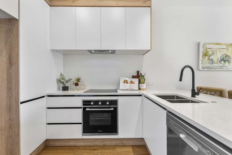 4/69 Wharf Road Te Atatu Peninsula_2