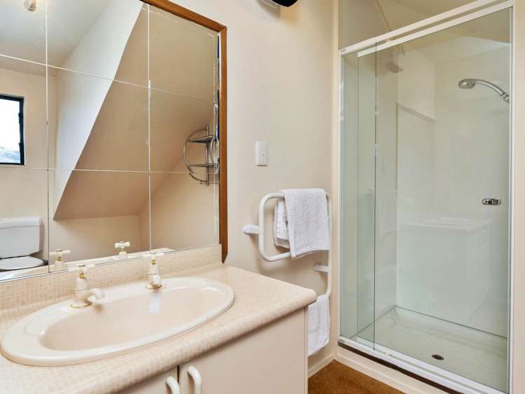 8 Cherry Court Wanaka_12