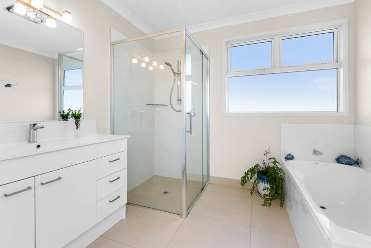 11 Sue Place Mahora_16