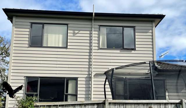 19 Riverglade Parkway Te Atatu South_1