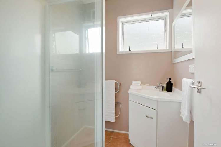 1/29 Dakota Avenue Beach Haven_5