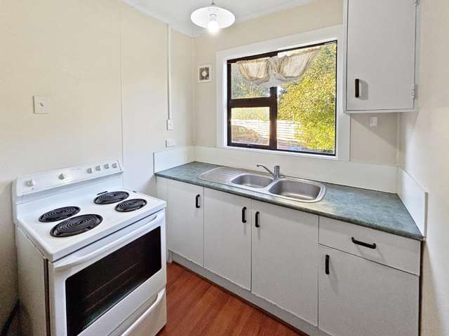 4/553 Featherston Street 2144_1