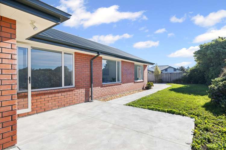 9 Shearwater Drive Woolston_1