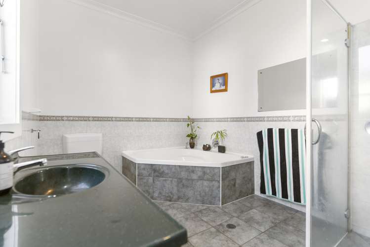 92 Shackleton Road Mount Eden_14