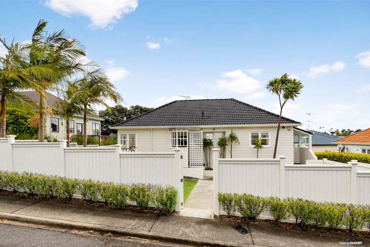 128 Riddell Road Glendowie_18