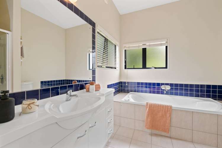 45 Langana Avenue Browns Bay_11