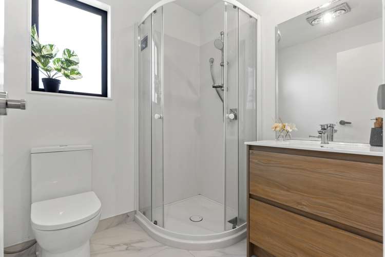 17 Aumarire Lane Favona_11