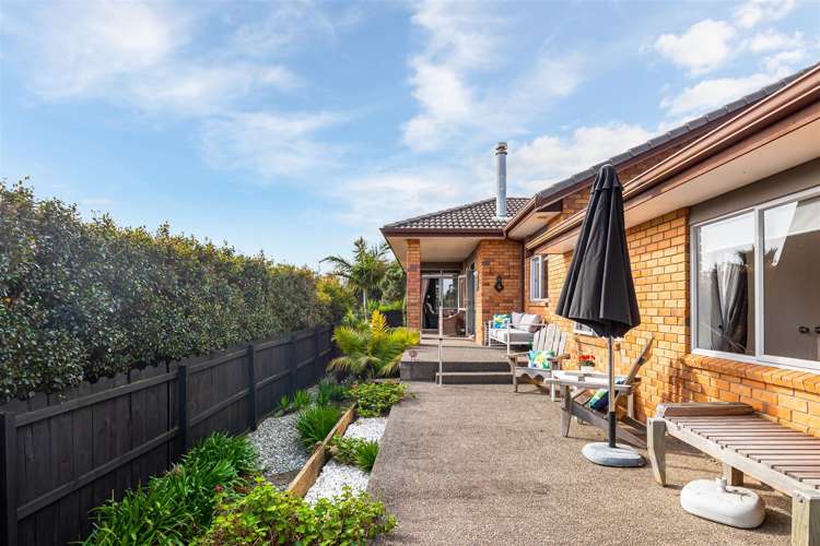 10 Seamount Drive Red Beach_21