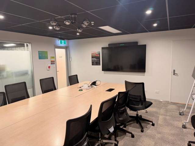 220 Broadway Avenue City Centre_4