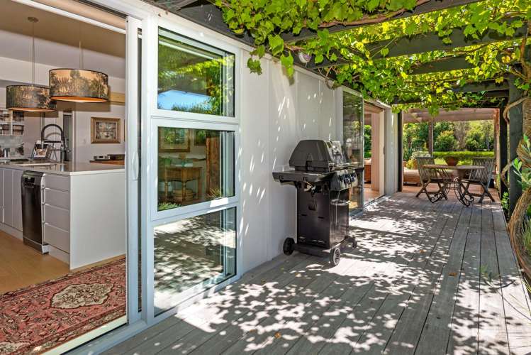 6 Ferris Crescent Wainui_16