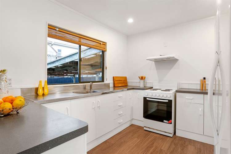 5a Arney Road Ranui_6