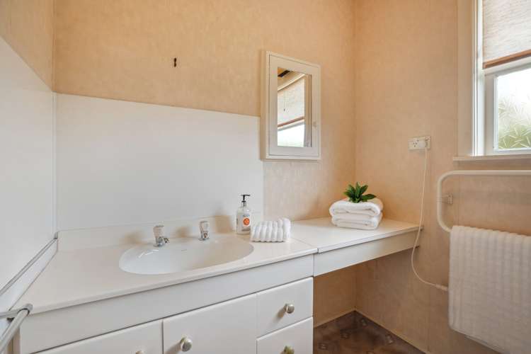 4 Matipo Street Waikanae_14