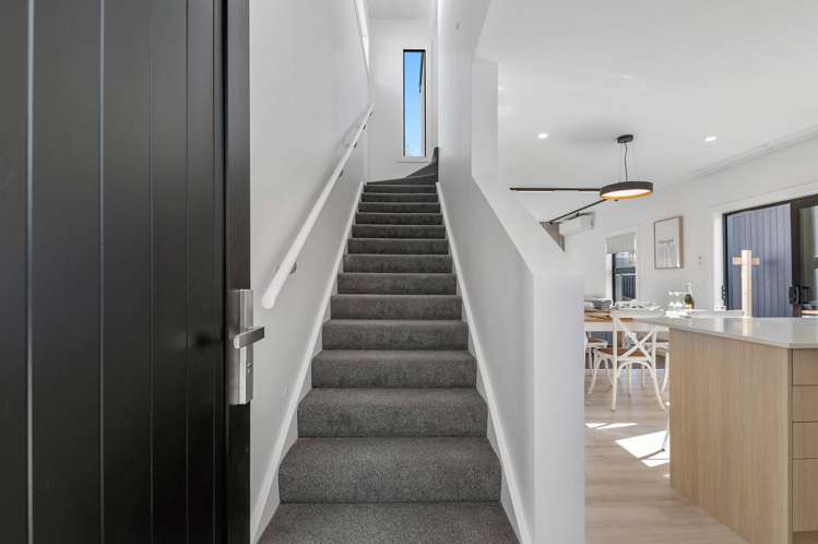 2/141 Waikato Street Central_16